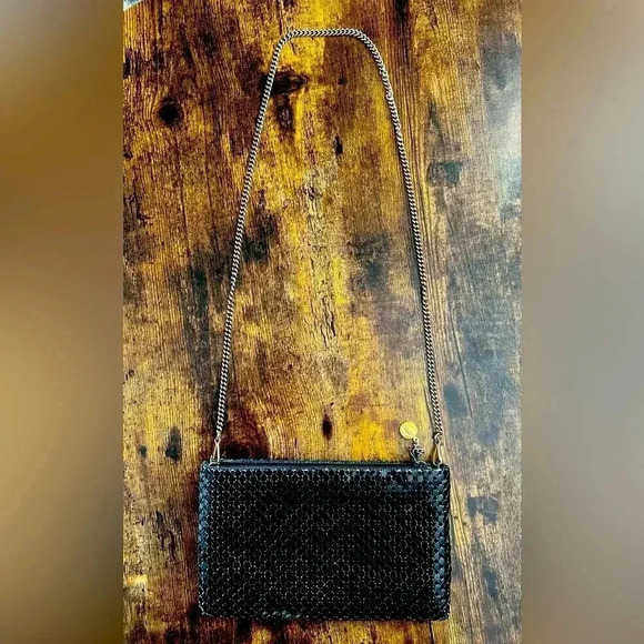 VINTAGE: Studio Imports black metal mesh crossbody handbag - Picture 1 of 16